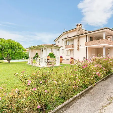 Holiday home Cristina *